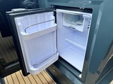 XO DSCVR 9 T-top - Fridge